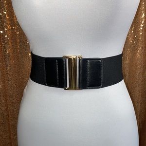 💎 Black 2 inch wide band belt with gold & faux leather detail